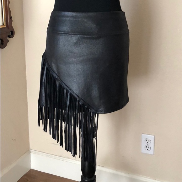 Liberty Garden vegan leather fringe skirt - Picture 3 of 13